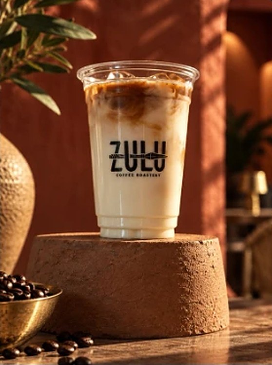 Kaide üzerinde iced latte